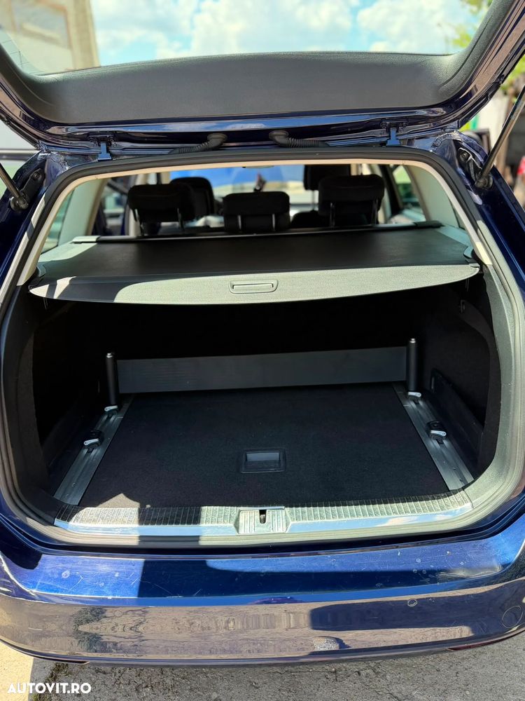 Volkswagen Passat 2.0 TDI DSG Comfortline - 5