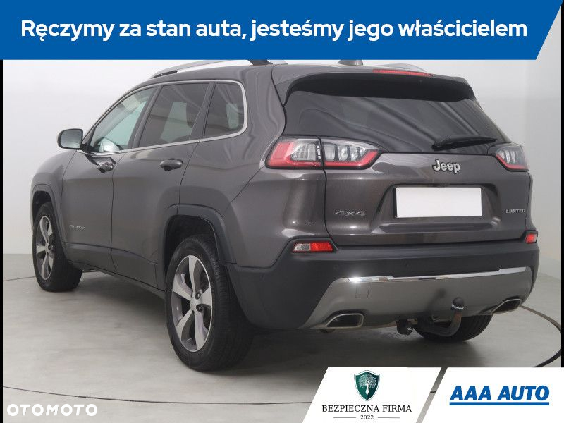 Jeep Cherokee - 5