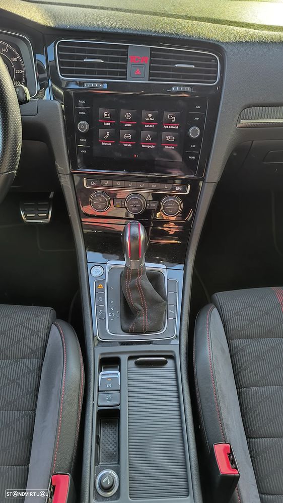 VW Golf 2.0 TSI GTi TCR DSG - 22