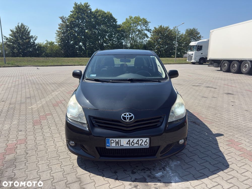 Toyota Verso - 2