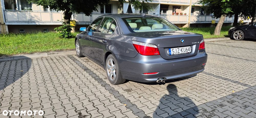 BMW Seria 5 530xi - 16