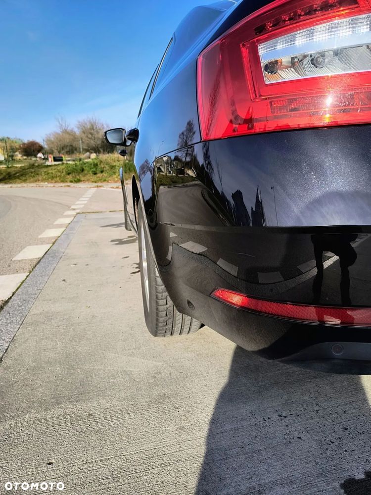 Skoda Octavia 2.0 TDI Ambition DSG - 9