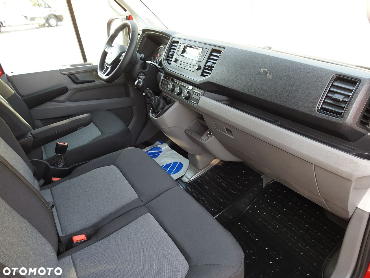 Volkswagen CRAFTER SKRZYNIA PODWÓJNA KABINA DOKA 7 MIEJSC KLIMATYZACJA  140KM - 38
