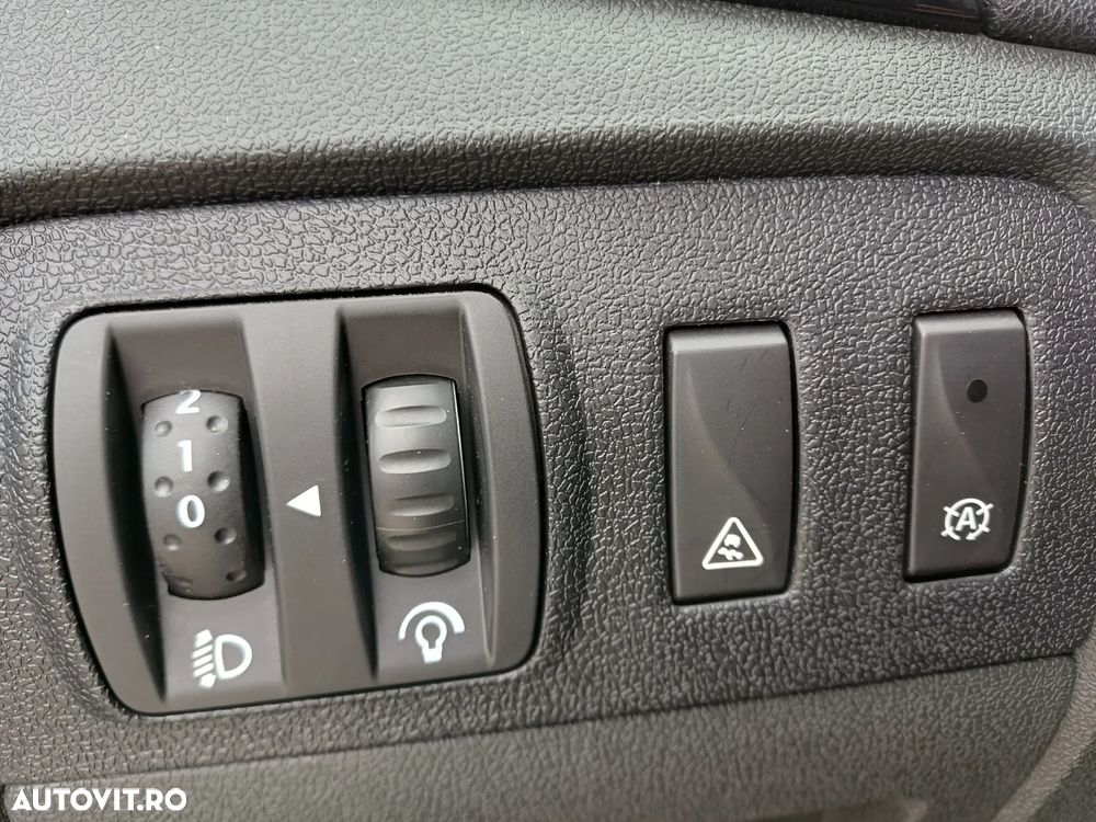 Renault Scenic ENERGY TCe 115 Bose Edition - 10