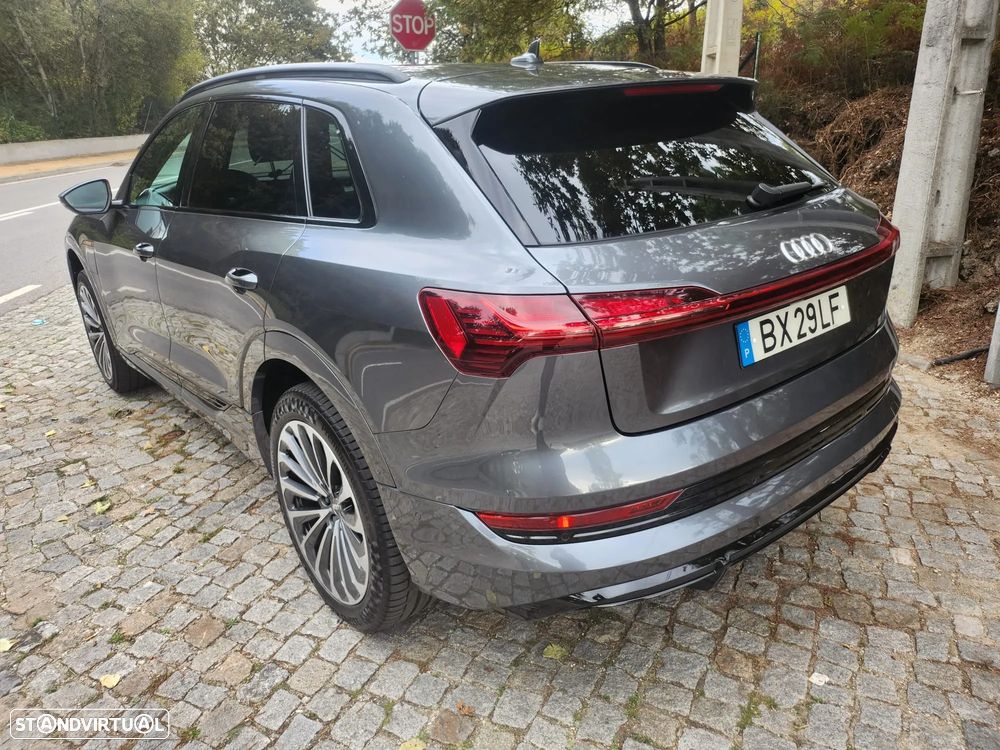 Audi e-tron 50 quattro S line - 4
