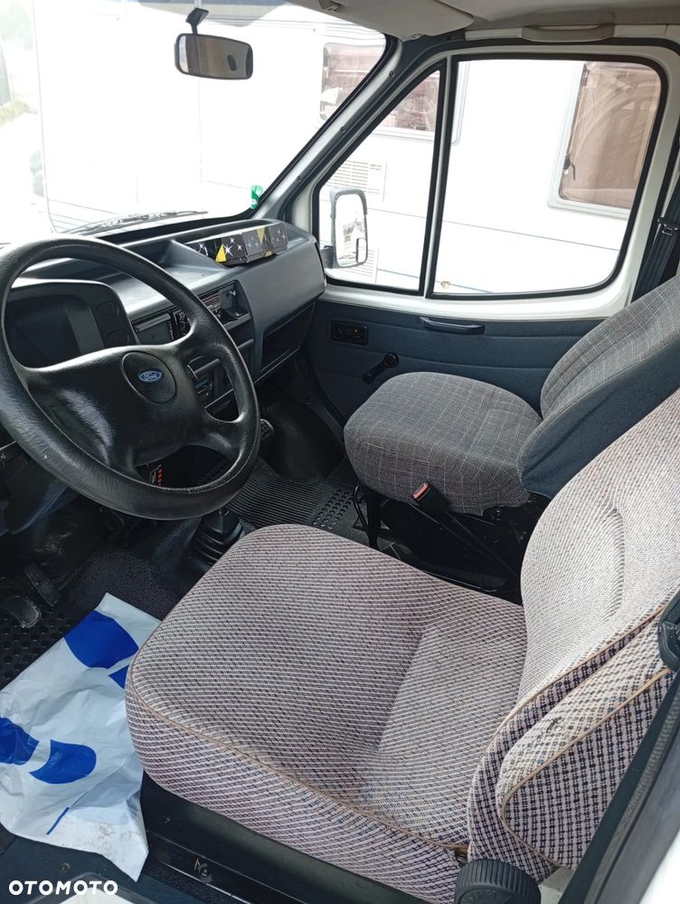 Ford Transit - 16