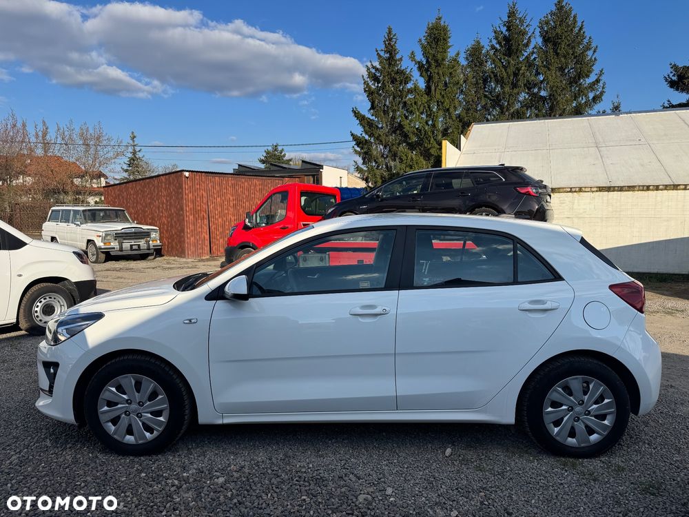 Kia Rio 1.2 M - 8