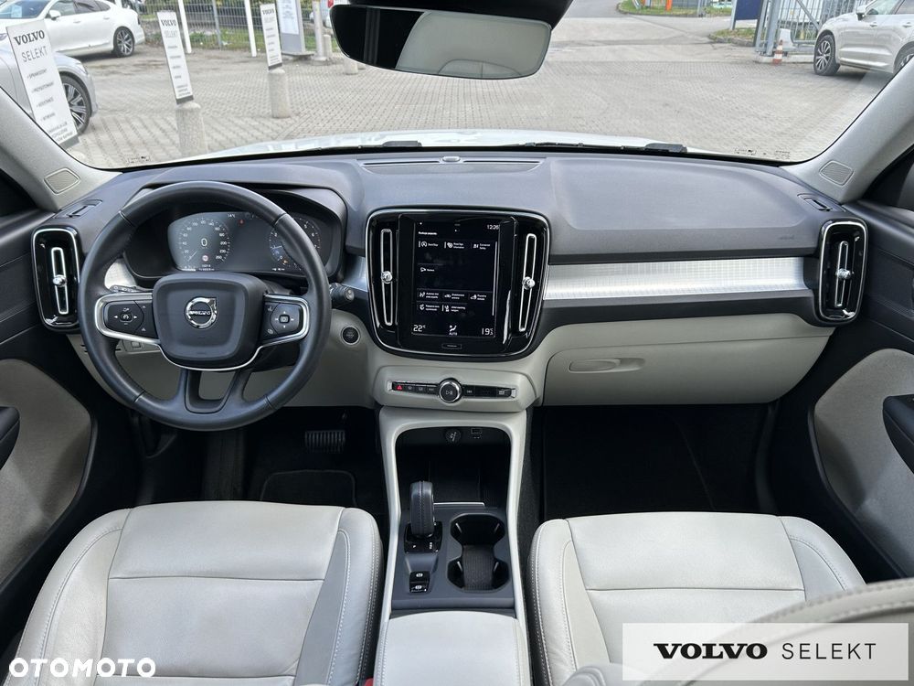 Volvo XC 40 - 26