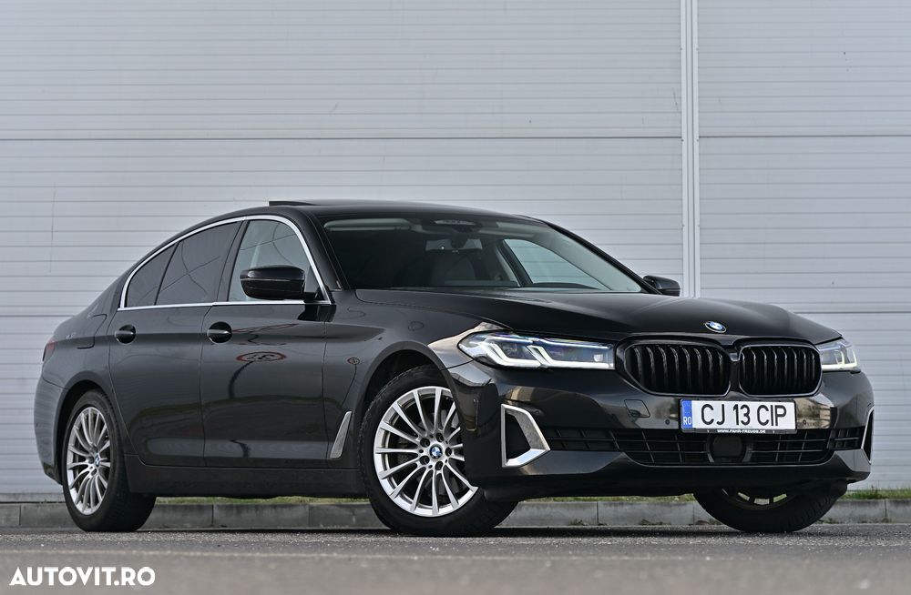 BMW Seria 5 520d Efficient Dynamics Edition Aut. Luxury Line - 4