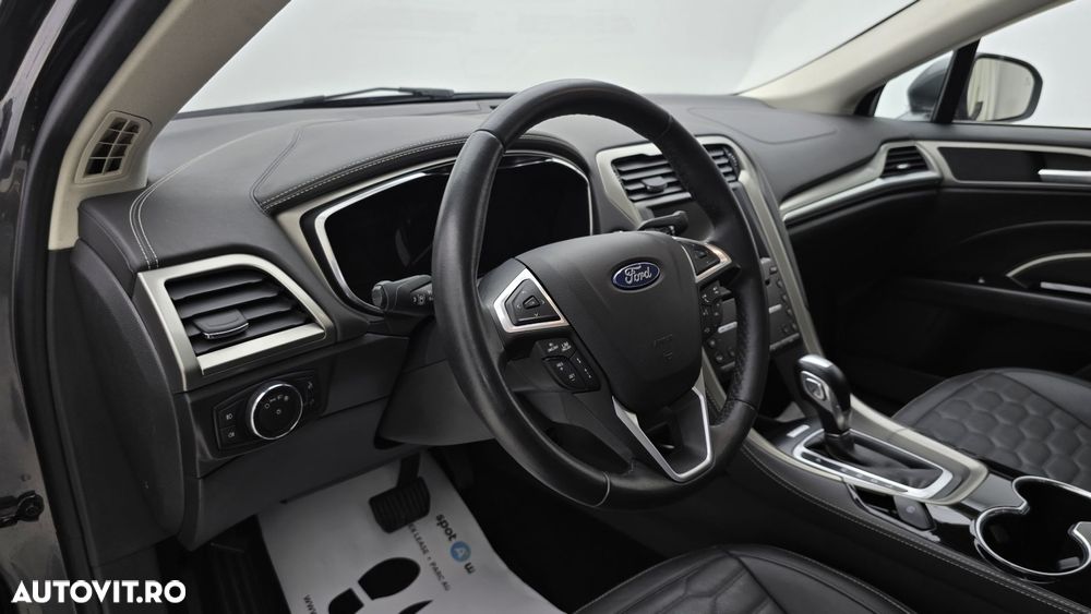 Ford Mondeo 2.0 HEV Vignale - 13