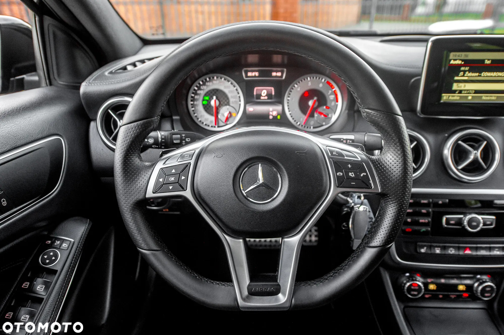 Mercedes-Benz Klasa A 250 4Matic 7G-DCT AMG Line - 24