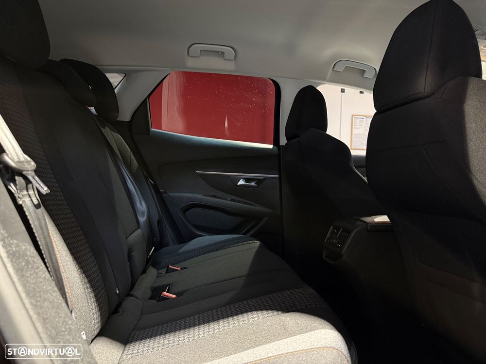 Peugeot 3008 1.5 BlueHDi Active - 17