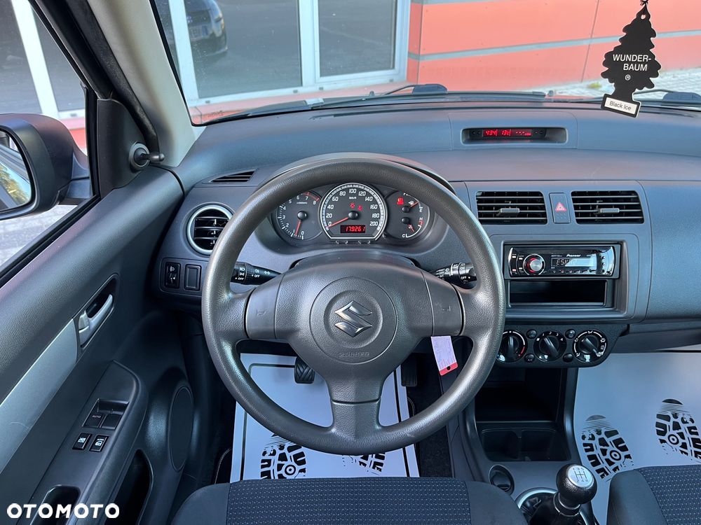 Suzuki Swift 1.3 Comfort+ - 23