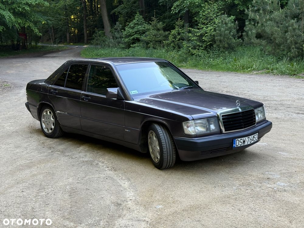 Mercedes-Benz W201 (190) - 2