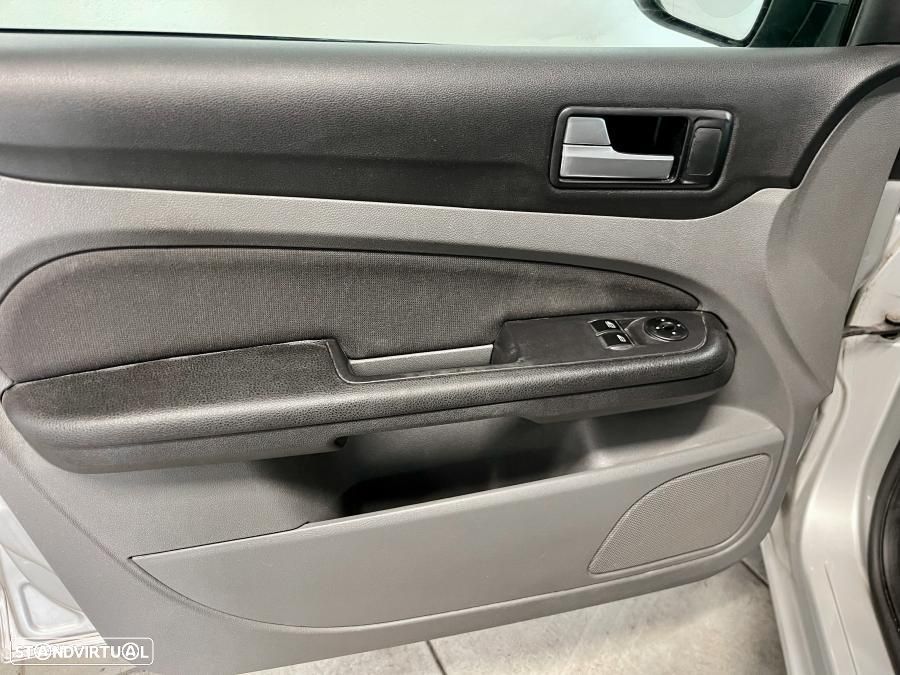 Ford Focus SW 1.6 TDCi DPF Econetic - 12