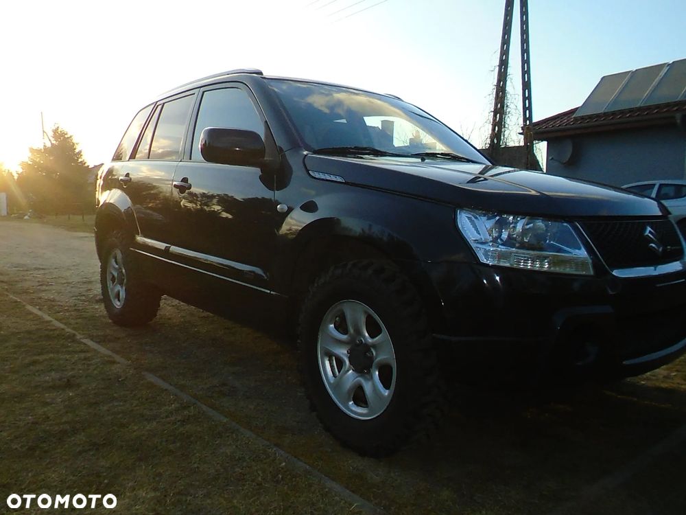 Suzuki Grand Vitara 2.0 Comfort - 2