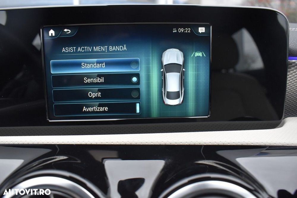 Mercedes-Benz CLA - 31