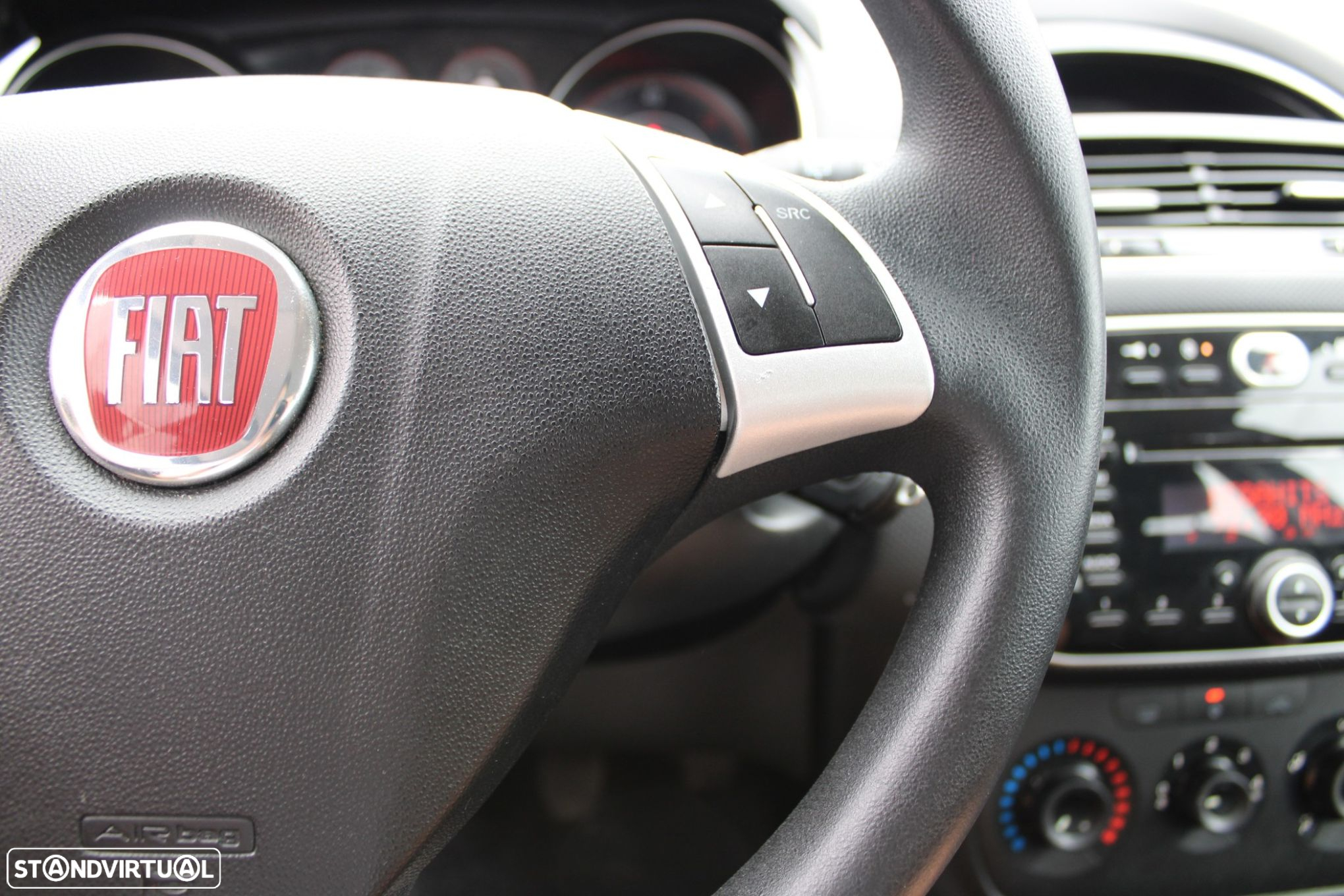 Fiat Punto 1.3 M-Jet Easy S&S - 11