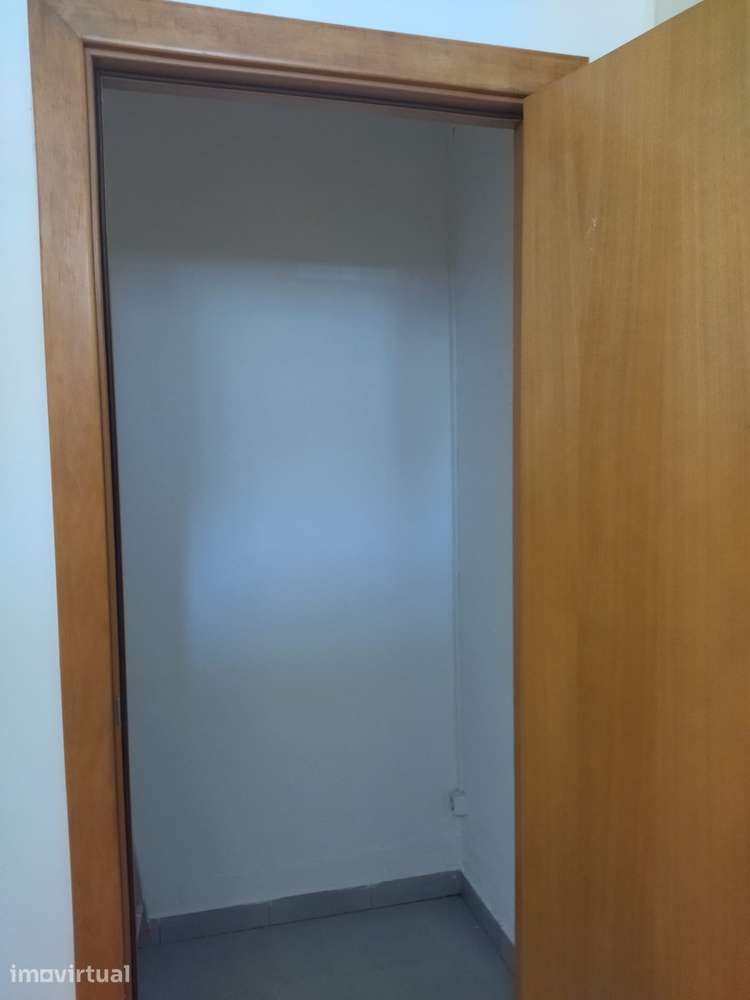 Loja para arrendamento - Grande imagem: 4/6