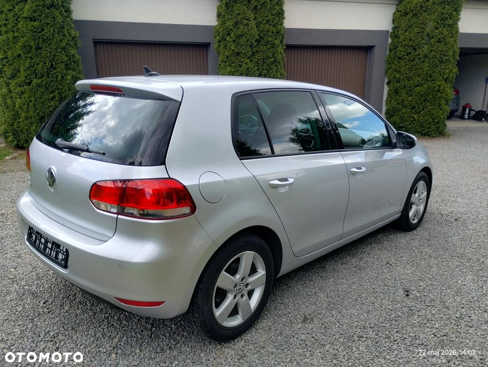 Volkswagen Golf 1.6 TDI DPF Trendline - 11
