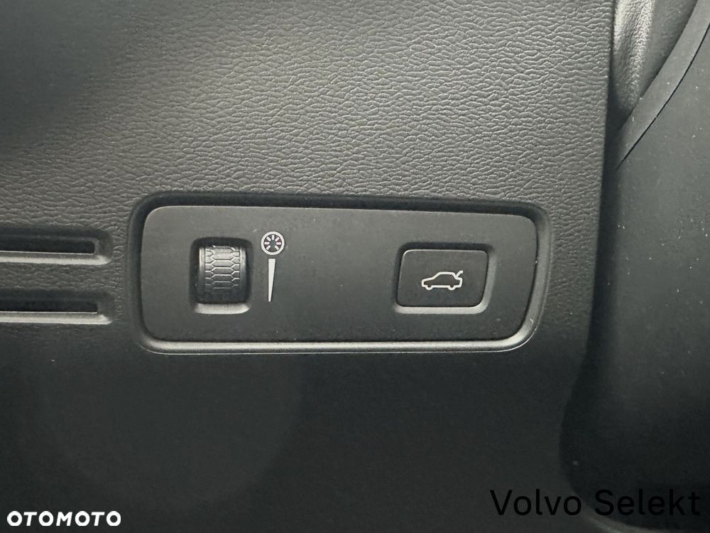 Volvo XC 40 - 32