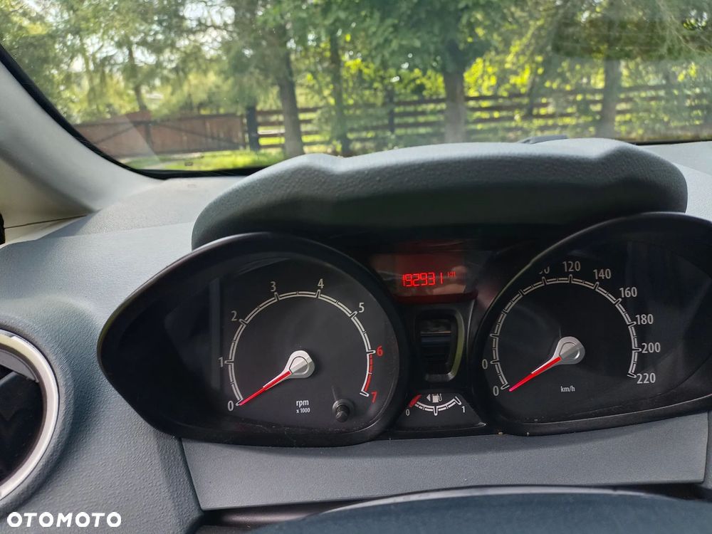 Ford Fiesta 1.6 Ti-VCT Sport - 20
