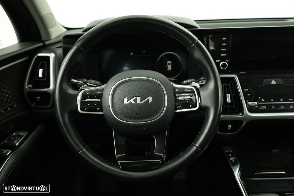 Kia Sorento 1.6 T-GDI HEV Concept - 16