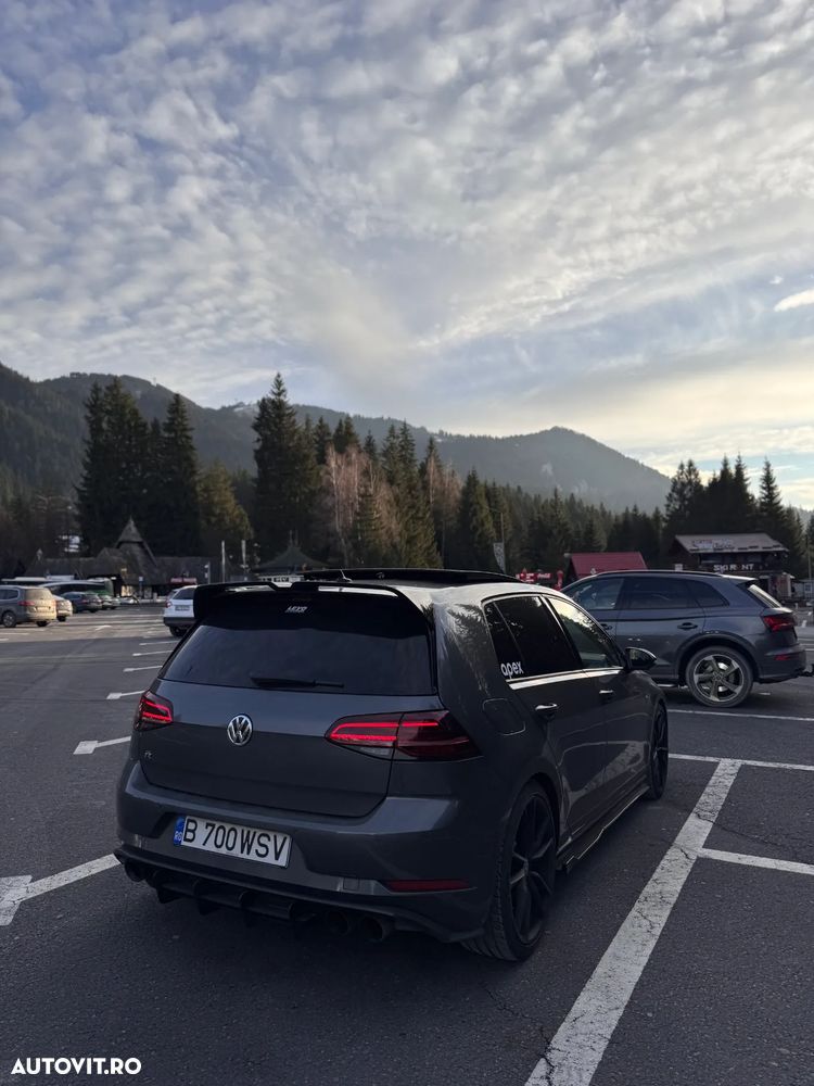 Volkswagen Golf 2.0 TSI DSG R - 9