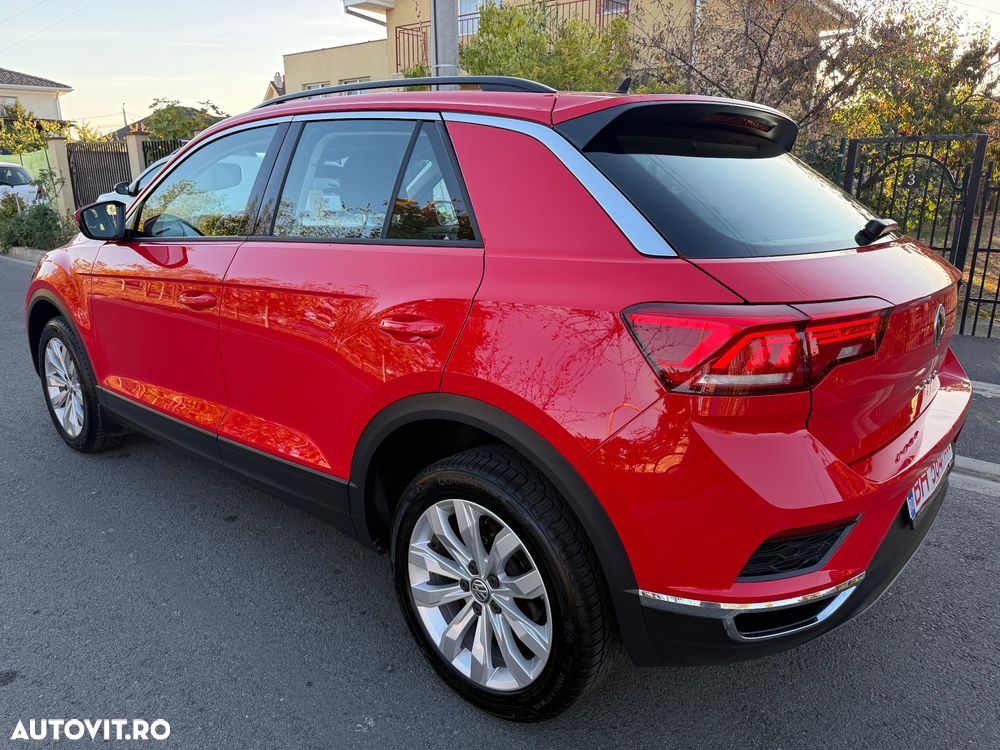 Volkswagen T-Roc - 22