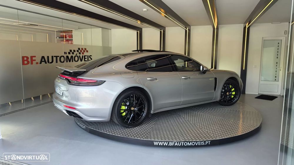 Porsche Panamera 4S E-Hybrid - 5