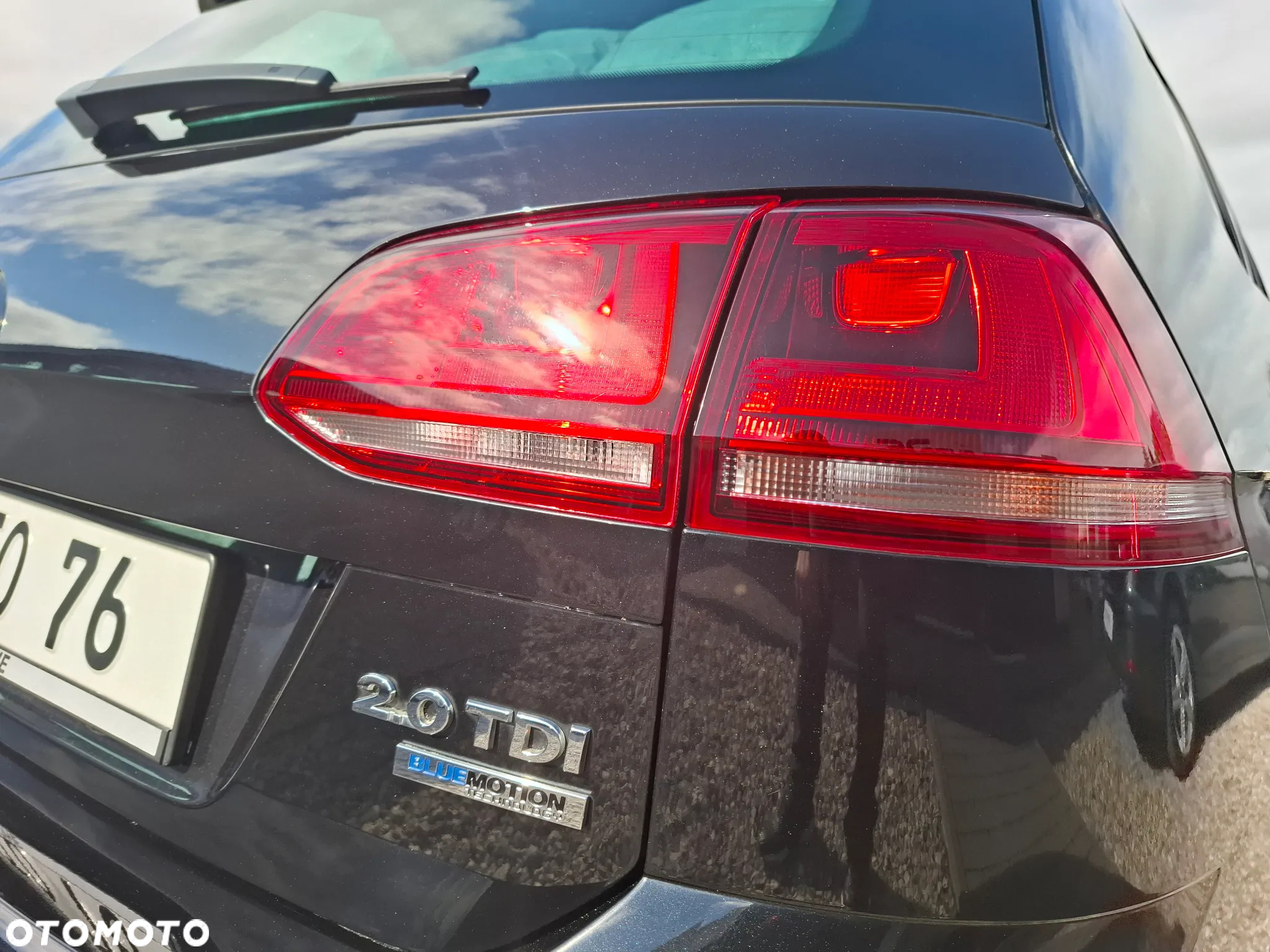 Volkswagen Golf 2.0 BlueTDI DSG Highline - 38