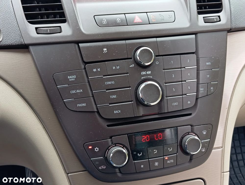 Opel Insignia 2.0 CDTI - 22