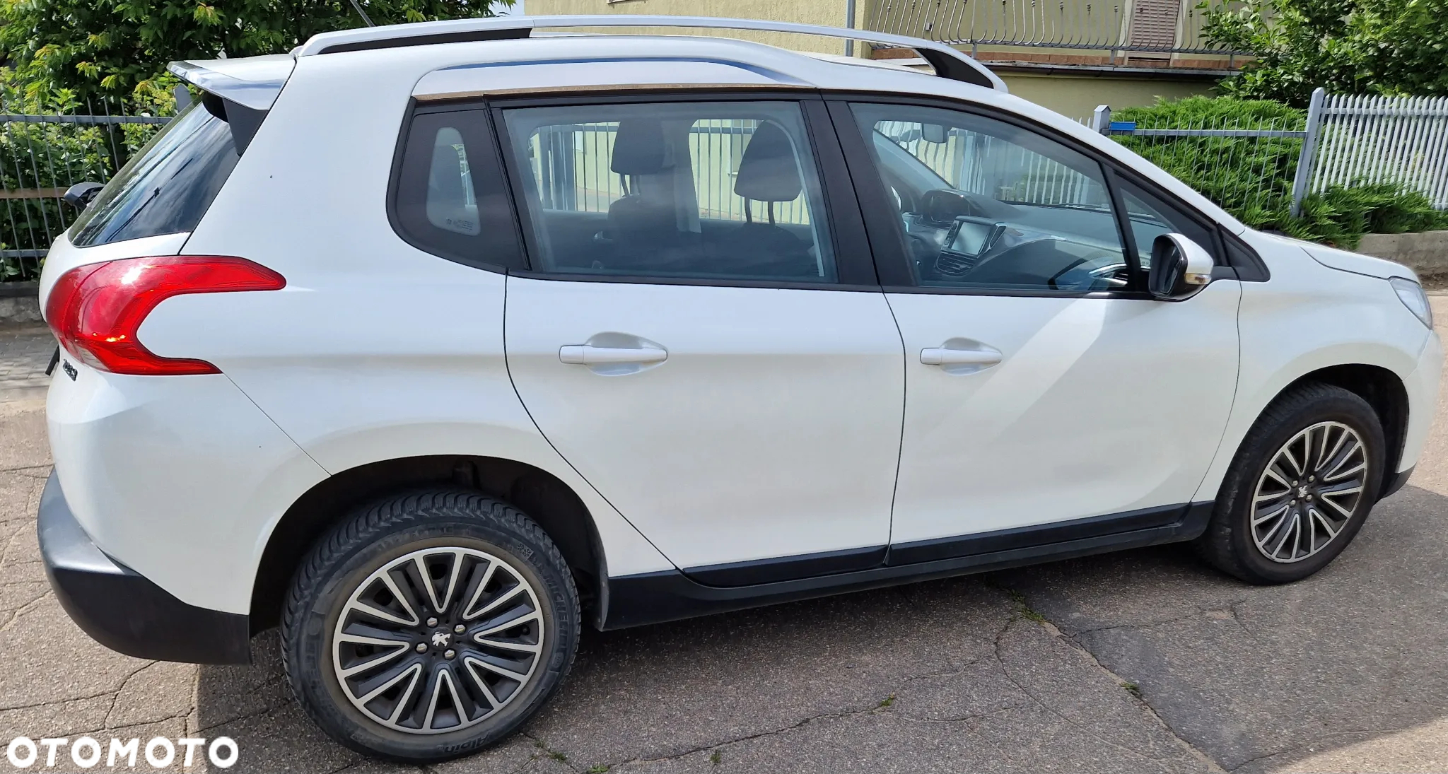 Peugeot 2008 1.6 VTi Active - 4