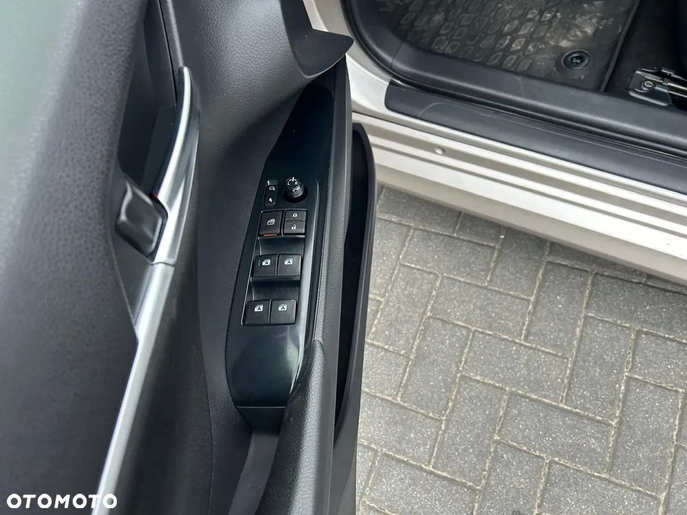 Toyota Camry 2.5 Hybrid Comfort CVT - 12