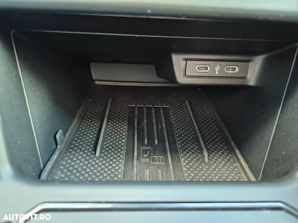 Volkswagen Taigo 1.0 TSI DSG Life - 30