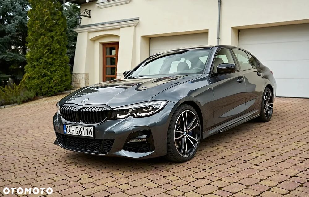 BMW Seria 3 330i - 1