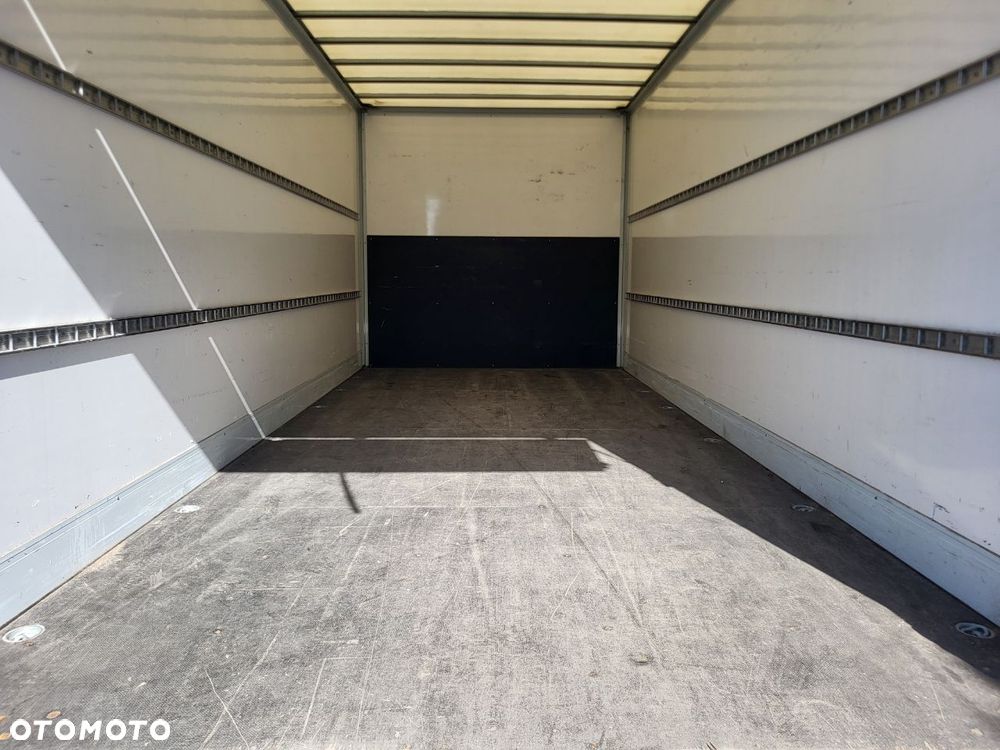 Iveco 35C16  rok 2024 tylko 114.900 Kontener z Windą - 8