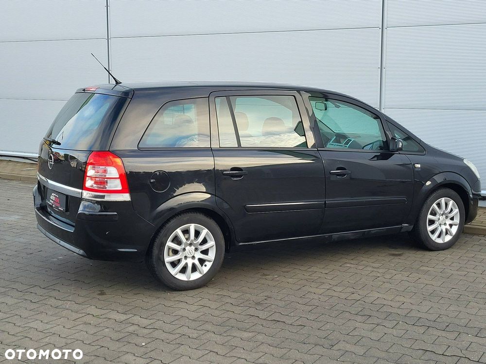 Opel Zafira - 11
