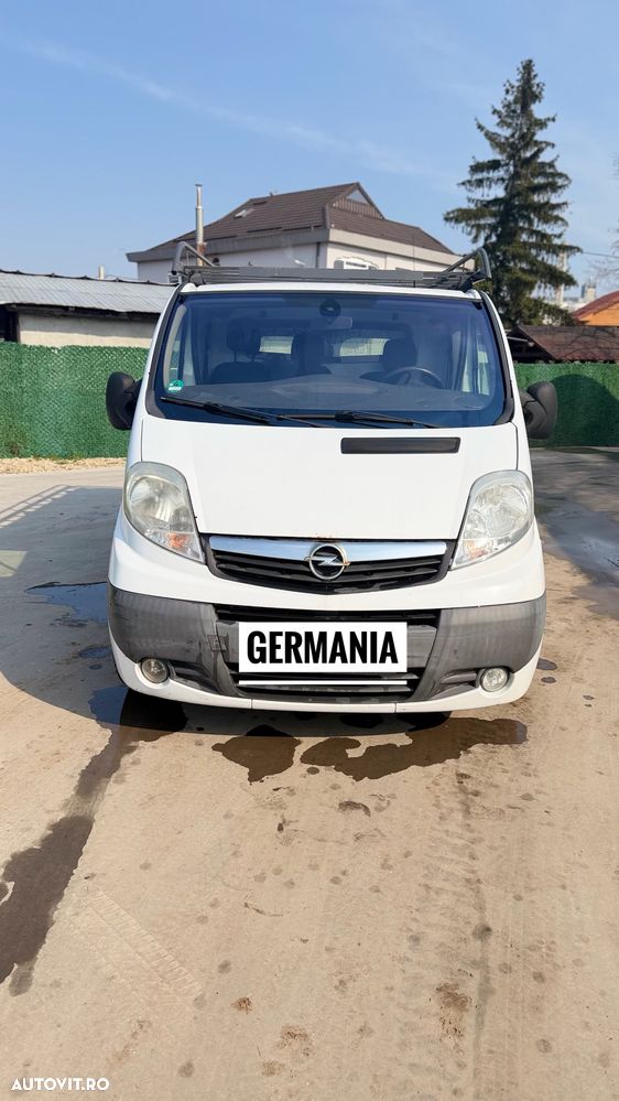 Opel Vivaro - 1