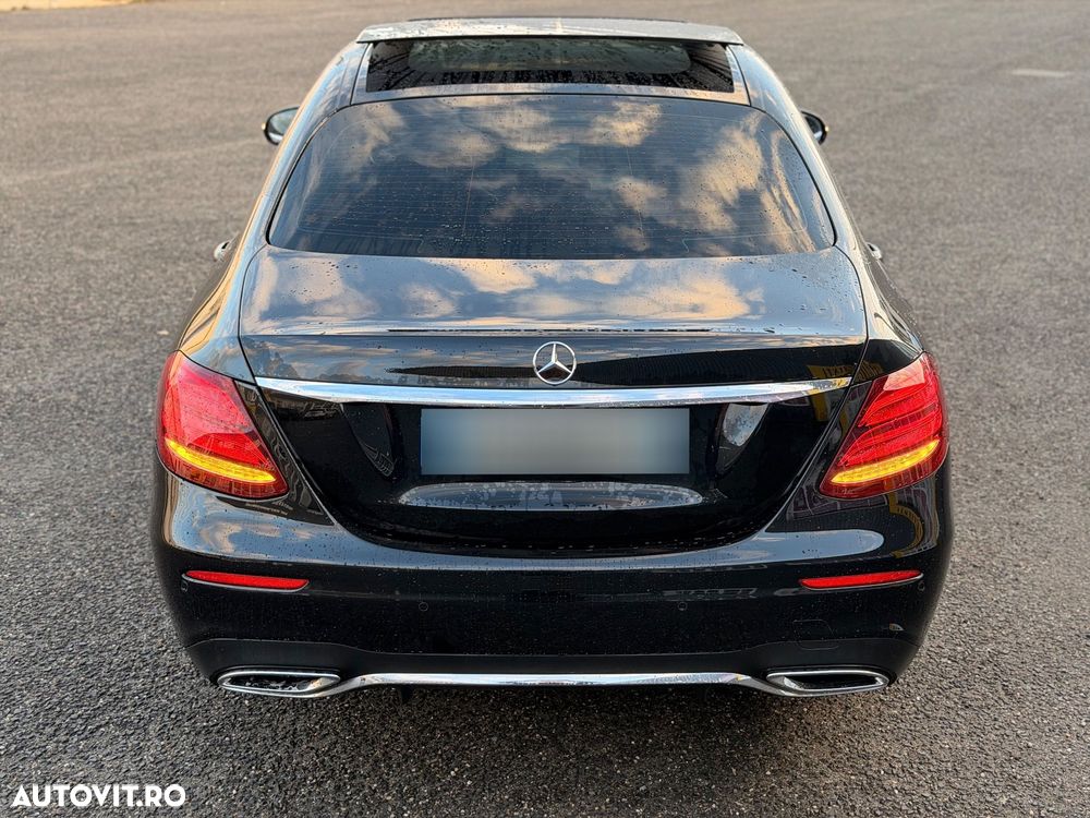 Mercedes-Benz E 220 d T 9G-TRONIC AMG Line - 22