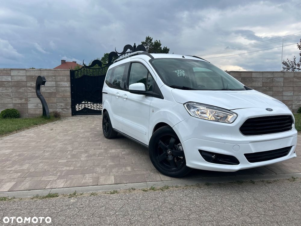 Ford Tourneo Courier 1.5 TDCi Titanium - 1