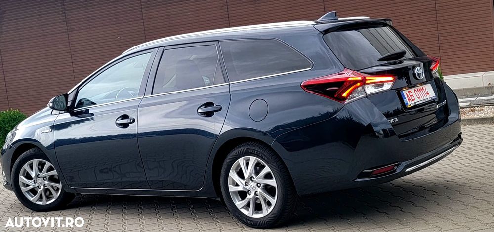Toyota Auris - 9