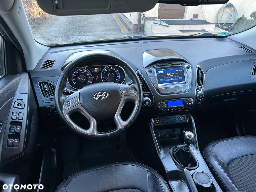 Hyundai ix35 1.6 2WD Fifa World Cup Edition - 26