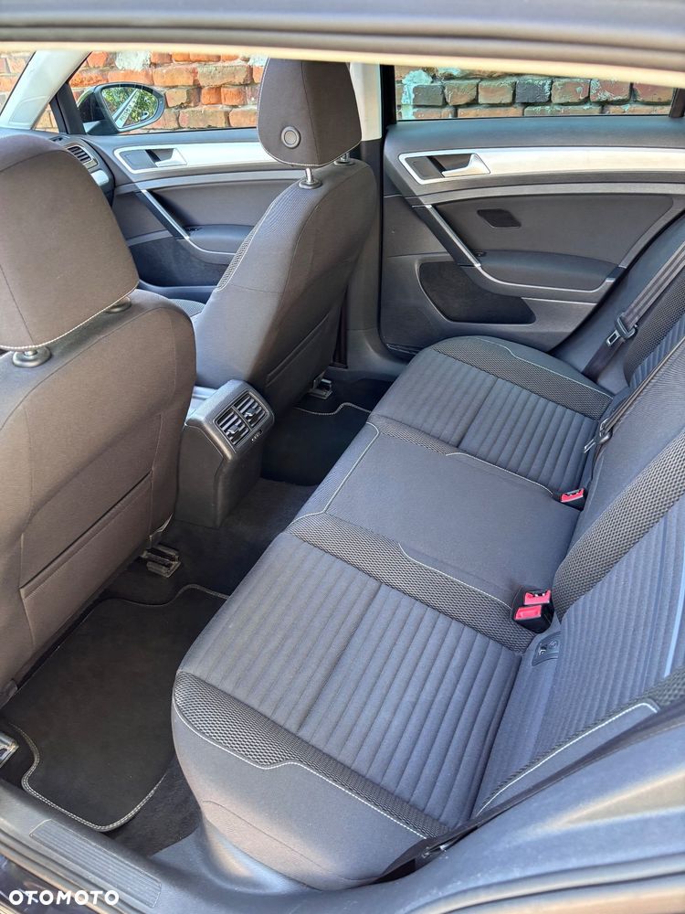 Volkswagen Golf 1.6 TDI Comfortline - 10