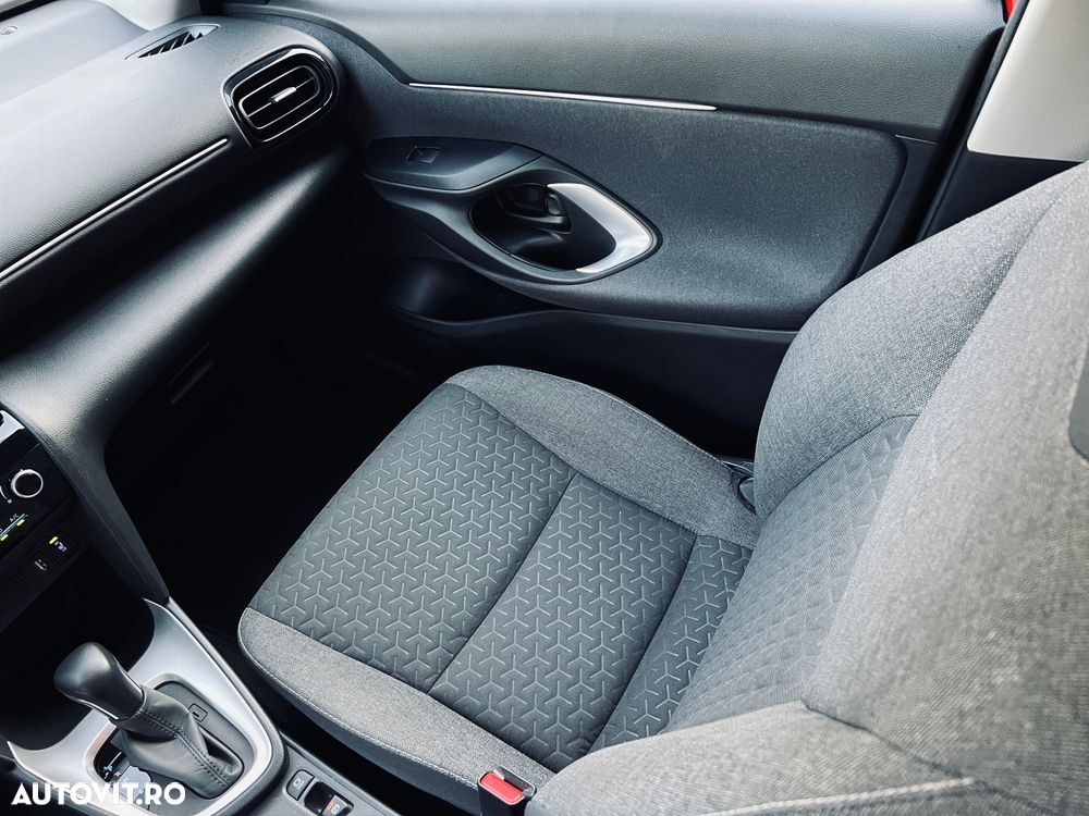 Toyota Yaris Cross - 17