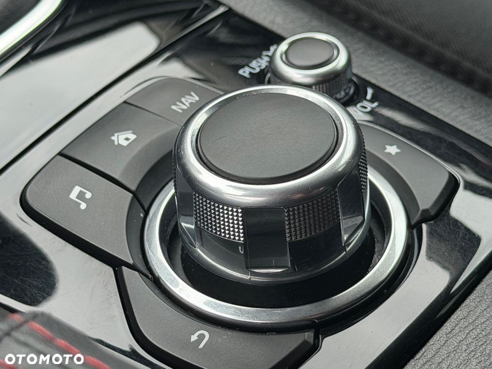 Mazda 3 SKYACTIV-G 120 NAKAMA - 22
