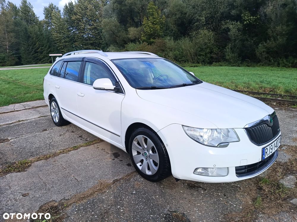 Skoda Superb 1.6 TDI GreenLine - 3