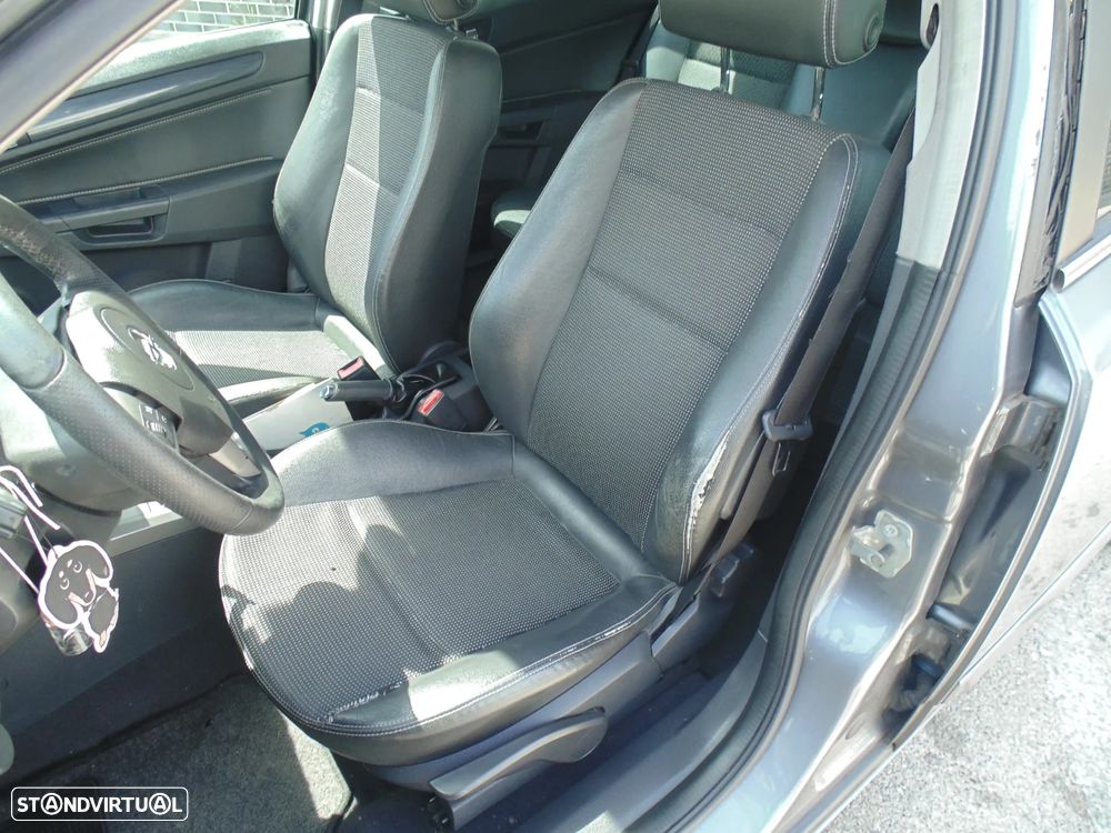 Opel Astra Caravan 1.7 CDTi Cosmo - 21