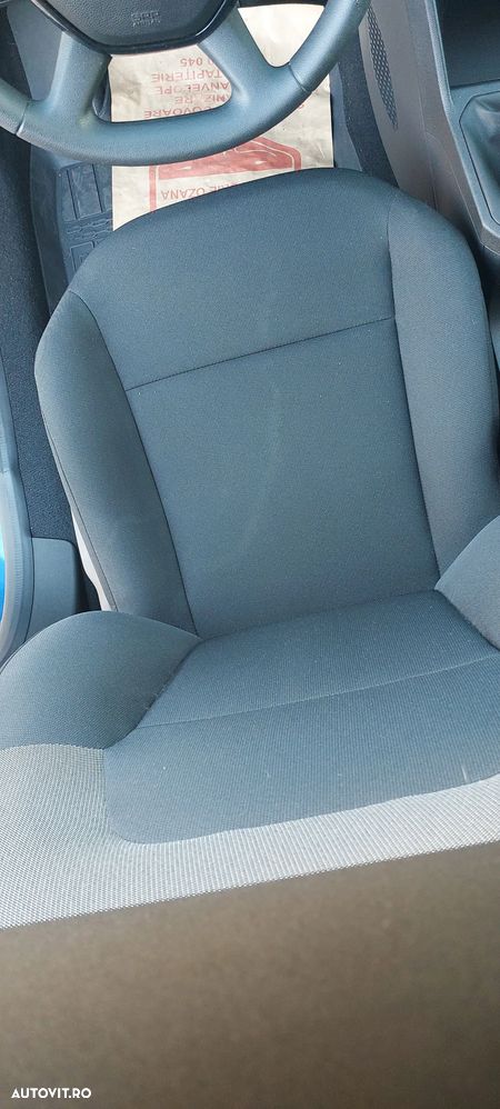Dacia Sandero - 9