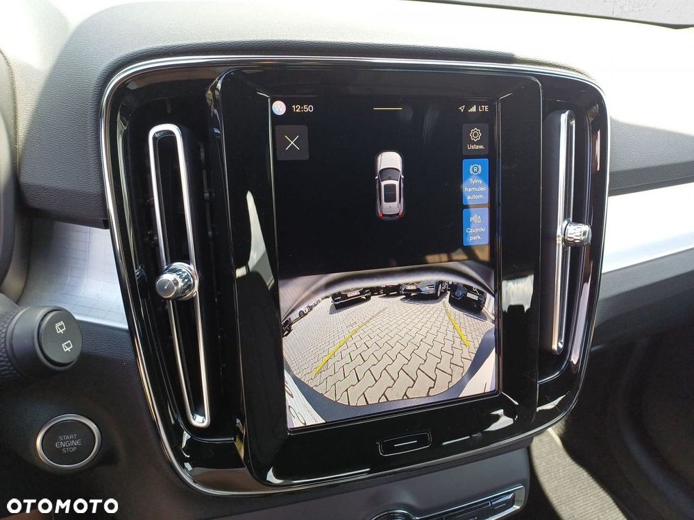 Volvo XC 40 - 23